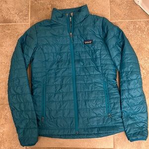 Women’s Patagonia nano puffer jacket